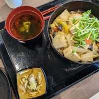 Tofu and veg over rice in starchy sauce at OKA - Don Buri Nantoya - T4F in Naha
