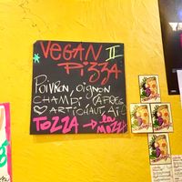Vegan pizza with vegan mozza  at Le Jardin des Pentes  in Lyon