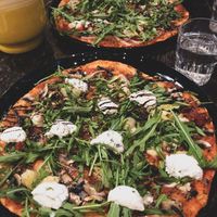 Vegan pizza  at Le Jardin des Pentes  in Lyon