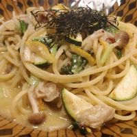 Vegan pasta (veganized from a shrimp recipe, have mushrooms, seaweeds, lemon) at Vege&bar Shinbar in Toyama