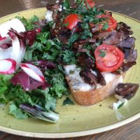 Brot mit Pilzen at Pochlebna in Wroclaw
