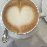 latte con leche de almendra at Giornale - Nomad Mítikah in Mexico City