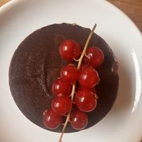 Vegan taartje   at Charlie's in Antwerpen