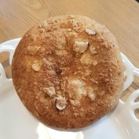 Almond soboro at OOH Breado - Sangdo-dong - 우부래도 상도점 in Seoul