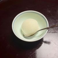Japanese lime ice cream at Haginoya in Nakatsugawa