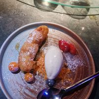 Fried banana with vegan vanilla ice cream at Waipo in Stockholm