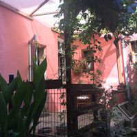 Claret red at Bordo Bina in Canakkale