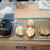 display of bakery items at Bottle Lounge 보틀팩토리 in Seoul