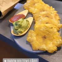 Chips, guacamole, chili at Two Monkeys in Copenhagen