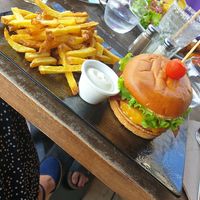 Burger cheese bacon at Psychédélice in Saint-julien-en-born