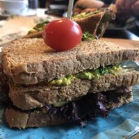 Geen eiersalade clubsandwich at Bistro Calypso in Eindhoven