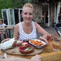 Shoarmawrap with a salad and sweet potato fries at Bistro Calypso in Eindhoven