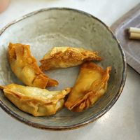 crispy wontons at Liu Lin in Brussels