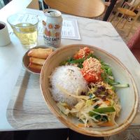 Crispy chick rice bowl, spring rolls and ginger drink at Liu Lin in Brussels