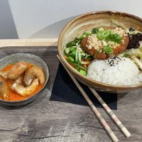 Prawn like tempura and Crispy Chicky Bowl  at Liu Lin in Brussels