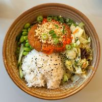 Vegan 'chicken' bowl at Liu Lin in Brussels