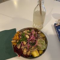 Warm chickpea bowl  at Rå Bowls & Juices in Groningen