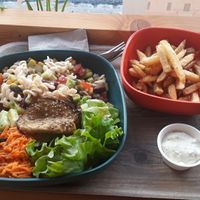 Pasta bowl at L'Ethiquete in Nantes