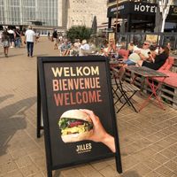 welcome sign shows the vegan burger  at Jilles in Oostende