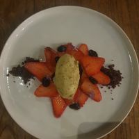 Rosmary sorbet, olive crumble and fresh strawberries at RE Organic in Mallorca