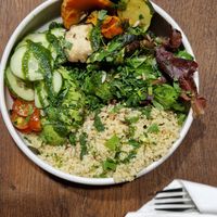 Vegan buddha bowl at Noglu in Paris