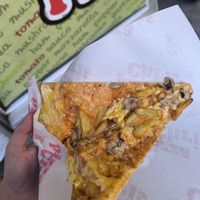 Vegan pizza at Pizza Chris in Thessaloniki