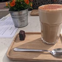 Durty chai laate oatmilk at Combi in Eersel