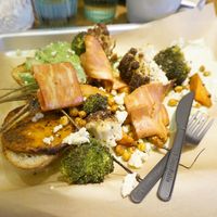 Avo-Feta Toast + Extra Bacon at Wholywood in Paris