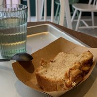 Apple cale at Wholywood in Paris