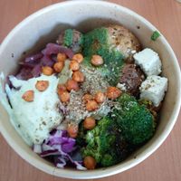 Mama bowl at Wholywood in Paris