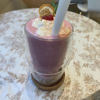 strawberry smoothie   at April and May 45 꽃피는 4월 밀익는 5월 in Busan