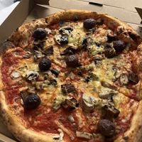 Mandrake vegan pizza  at Marrobbio in Sliema