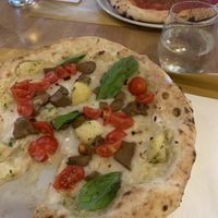 Vegane Pizza mit „Käse“  at Marrobbio in Sliema