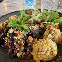 Geschmorter Ofenrotkohl mit toller Beilage  at Dii:ke in Sankt Peter-ording