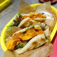 Melbourne Naan at Gives a Fork in Geneva