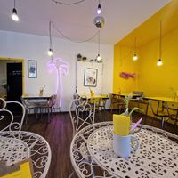  at Gives a Fork in Geneva