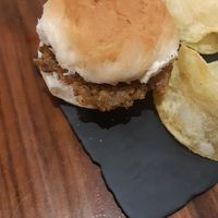 Vegan burger at El bar de Nino in Granada