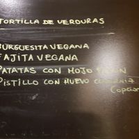 Tapas veganas at El bar de Nino in Granada