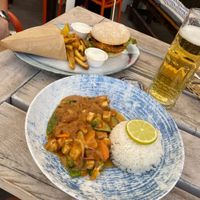 Mai tai curry und crunch chicken burger   at Urban Kitchen in Heidelberg