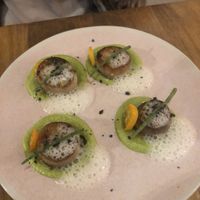 king oyster scallops  at O Gambuzino in Lisbon