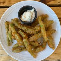 Peixinhos da horta at O Gambuzino in Lisbon