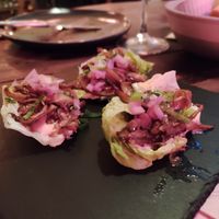 Tacos de alface at O Gambuzino in Lisbon