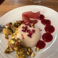   at O Gambuzino in Lisbon