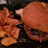 Burger at O Gambuzino in Lisbon