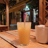 Außenansicht mit selbstgemachtem Ginger-Ale at O Gambuzino in Lisbon