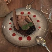 Colocate trio - perfect, pretty sweet, with the sowerness from the red fruits and a bit of mint. the best dessert for when you need a sweet treat 🥹🫶🏻  at O Gambuzino in Lisbon