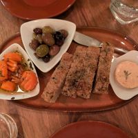 Focaccia entrada at O Gambuzino in Lisbon