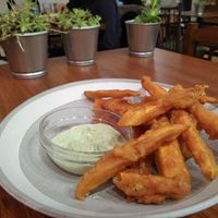 Tempura sweet potato fries at O Gambuzino in Lisbon