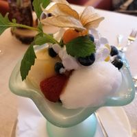 Sorbet Becher mit sehr leckerer Sahne und Früchten at Holzschuh's Schwarzwaldhotel in Baiersbronn