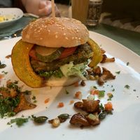 Bürger mit Kürbis und Pfifferlingen at Holzschuh's Schwarzwaldhotel in Baiersbronn